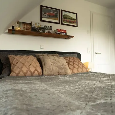 Greenhell Apartment *