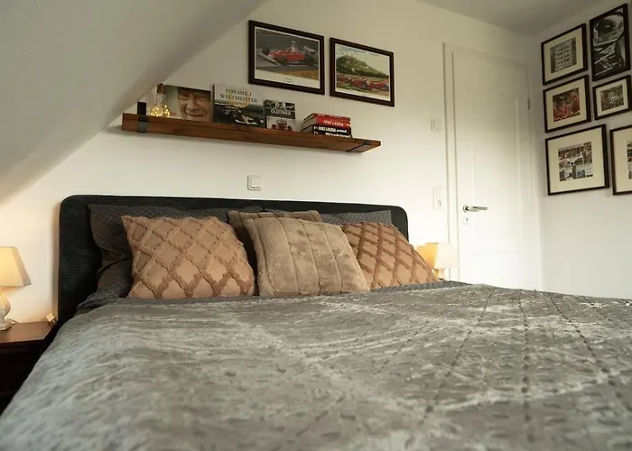 Greenhell Apartment *